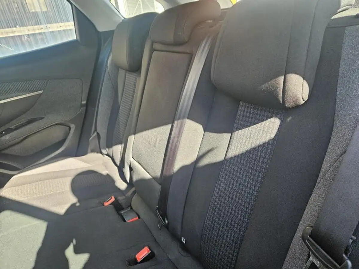 2019-peugeot-3008-suv-12-puretech-active-big-21