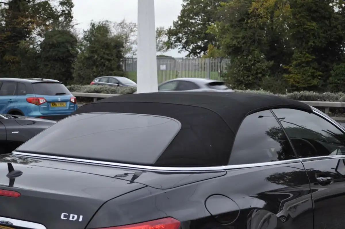 2011-mercedes-benz-e-class-30td-e350-cdi-sport-30cdi-231bhp-bluef-cabriolet-auto-big-29