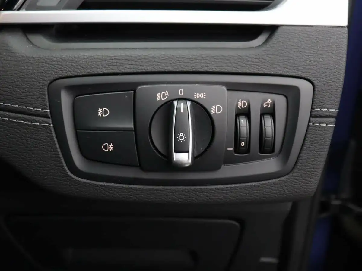 2021-bmw-x1-20-xdrive20i-sport-big-35