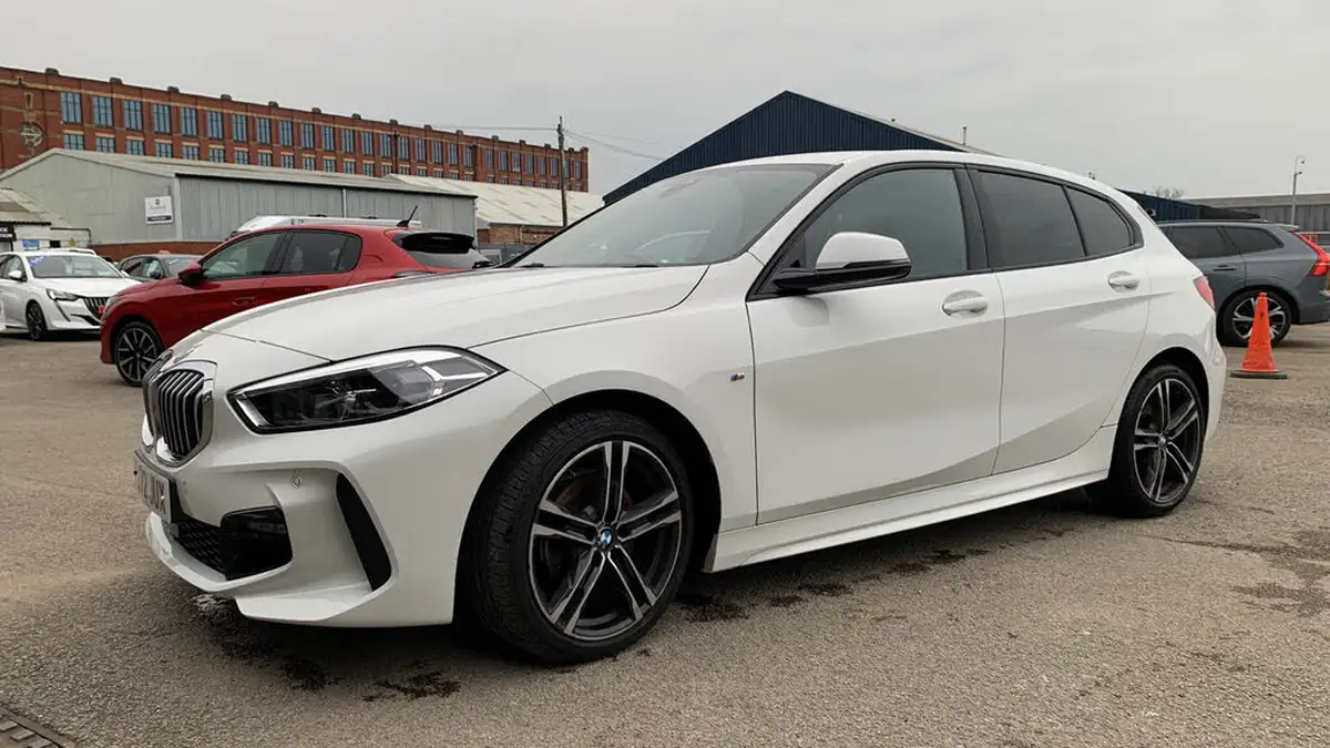 2022-bmw-1-series-15-118i-m-sport-lcp-big-6