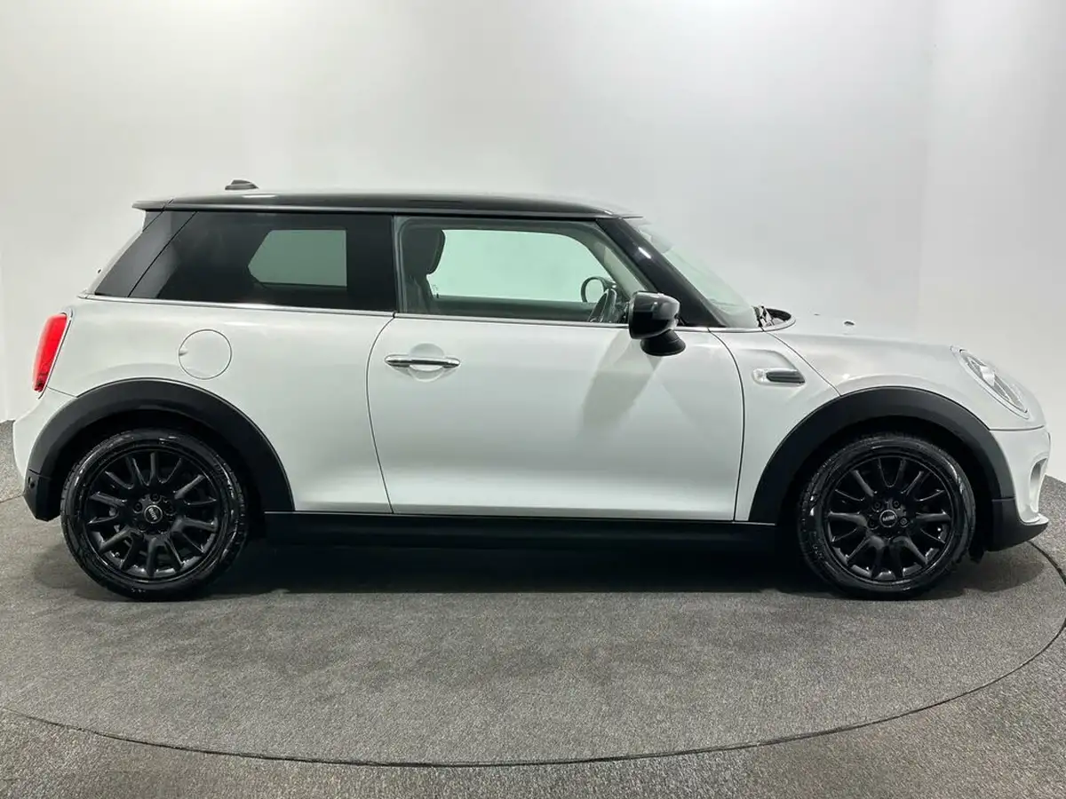 2019-mini-cooper-15-cooper-classic-hatchback-3d-auto-big-5