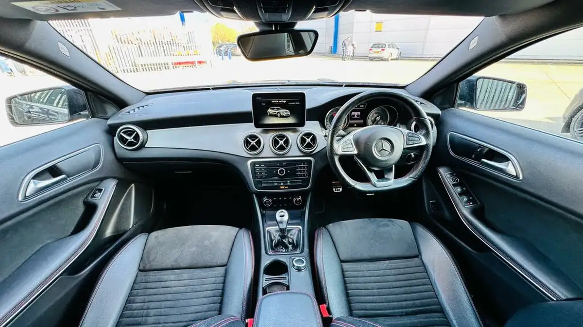 2015-mercedes-benz-gla-class-21d-gla-200d-amg-line-ss-big-34