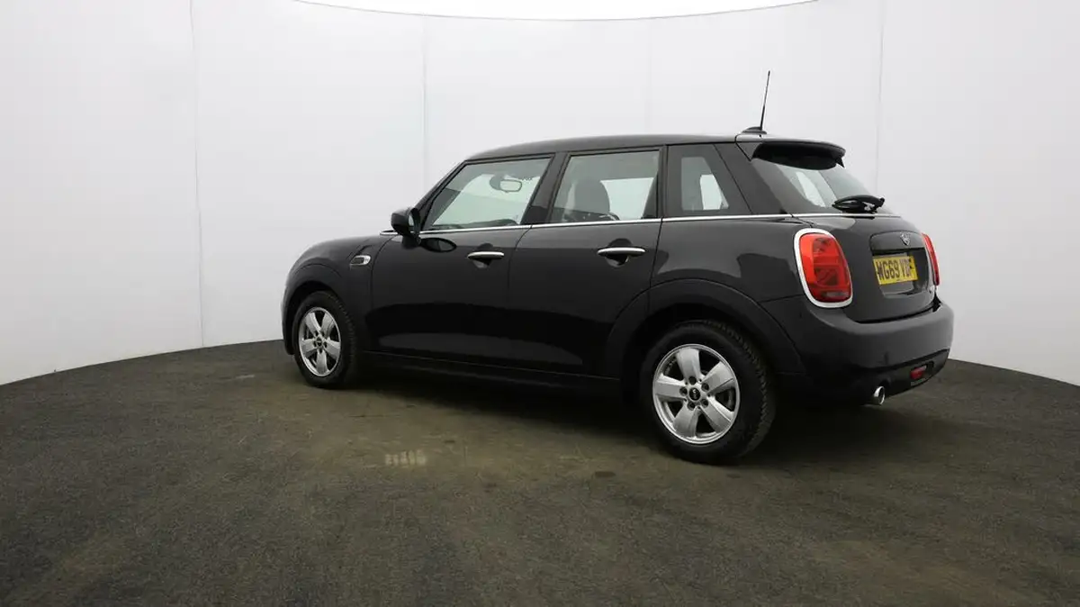 2019-mini-cooper-15-cooper-classic-hatchback-5d-big-4