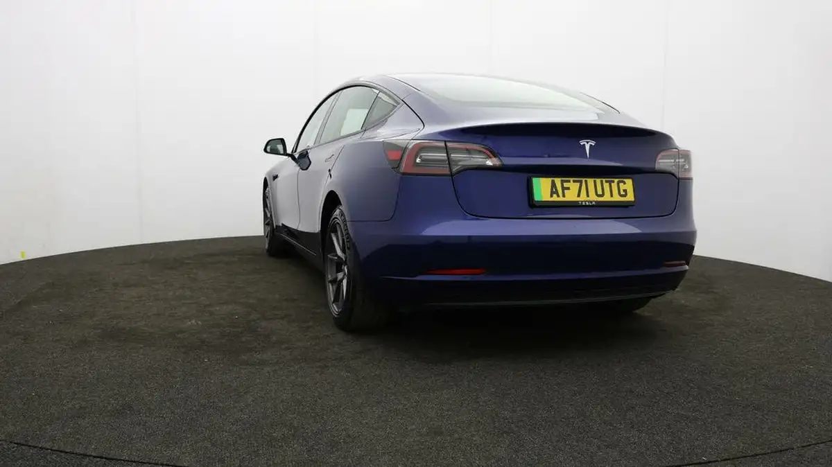 2021-tesla-model-3-e-standard-plus-big-24