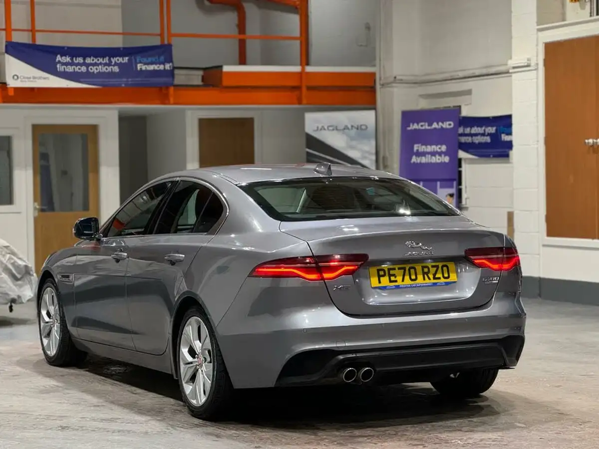 2020-jaguar-xe-20d-s-big-6
