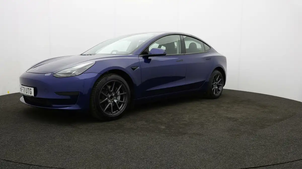 2021-tesla-model-3-e-standard-plus-big-2