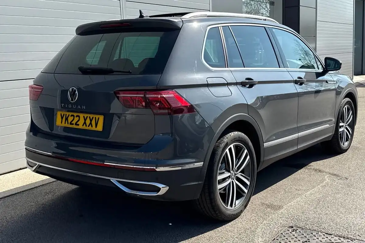2022-volkswagen-tiguan-15-tsi-elegance-big-34
