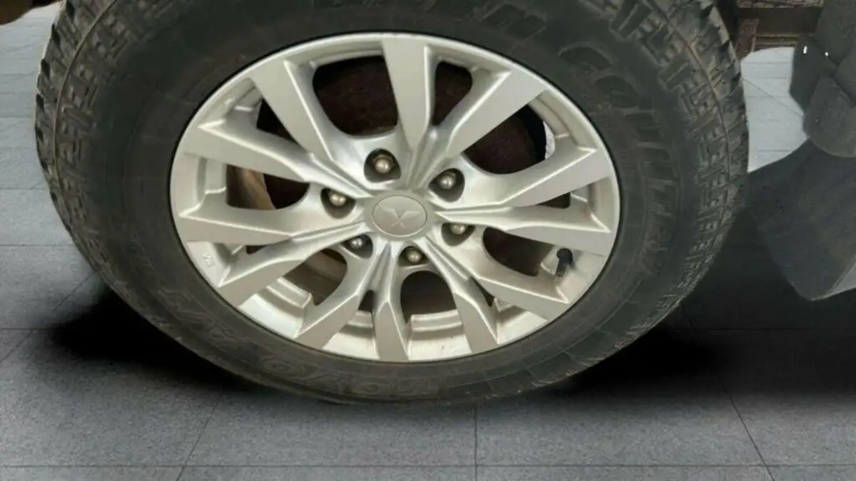 2014-mitsubishi-l200-25td-barbarian-auto-big-26