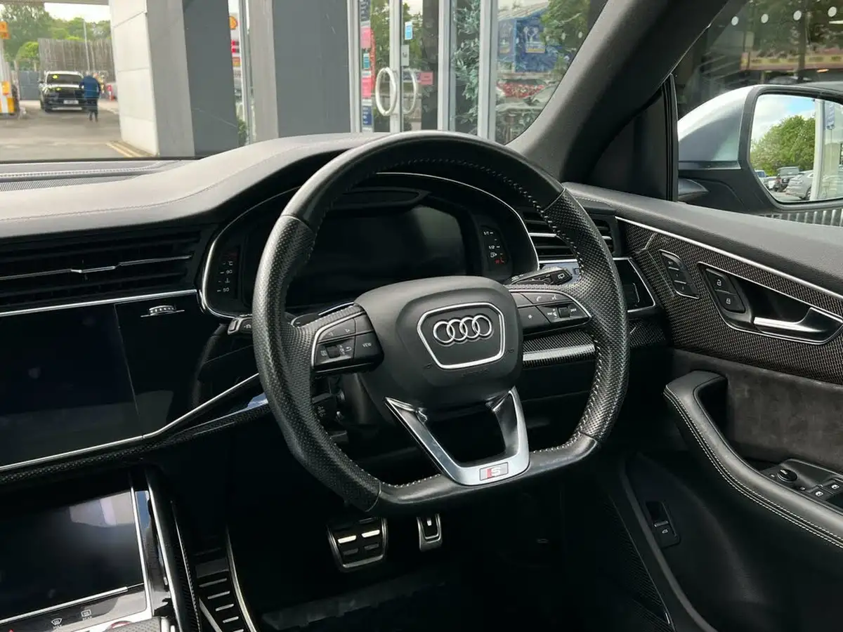 2020-audi-sq8-40tdi-big-19