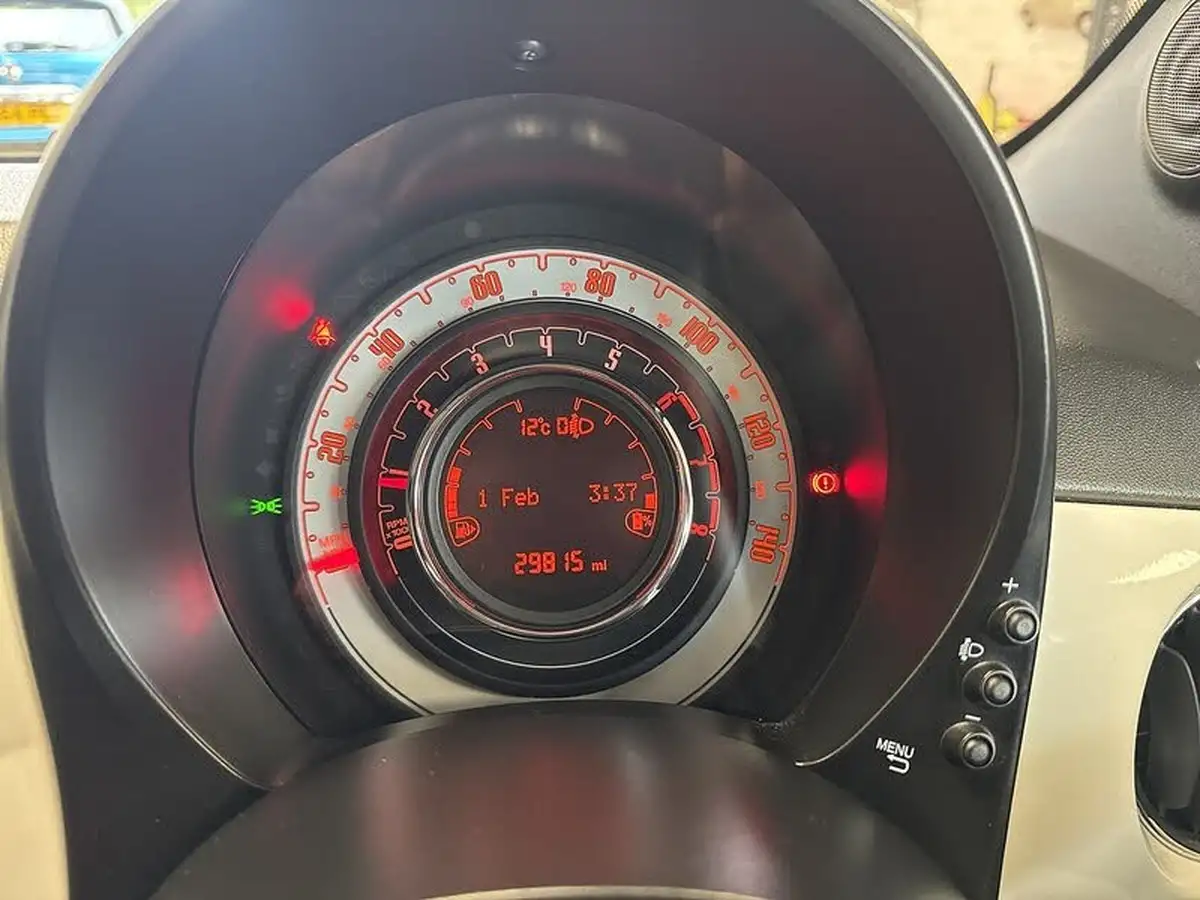 2021-fiat-500-10-dolcevita-big-13