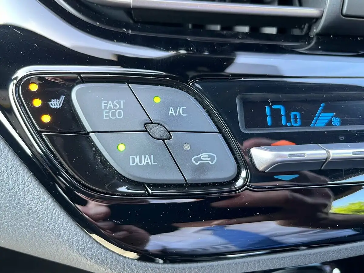 2020-toyota-c-hr-20-vvt-i-design-big-48