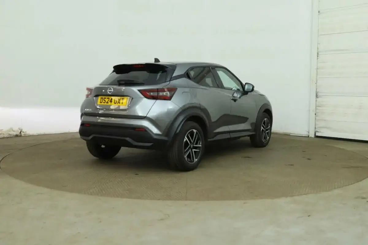 2024-nissan-juke-10-dig-t-n-connecta-dct-big-5