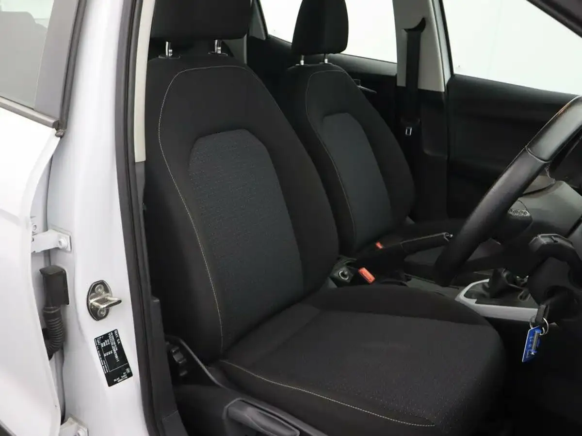 2022-seat-arona-10-tsi-evo-se-technology-big-13