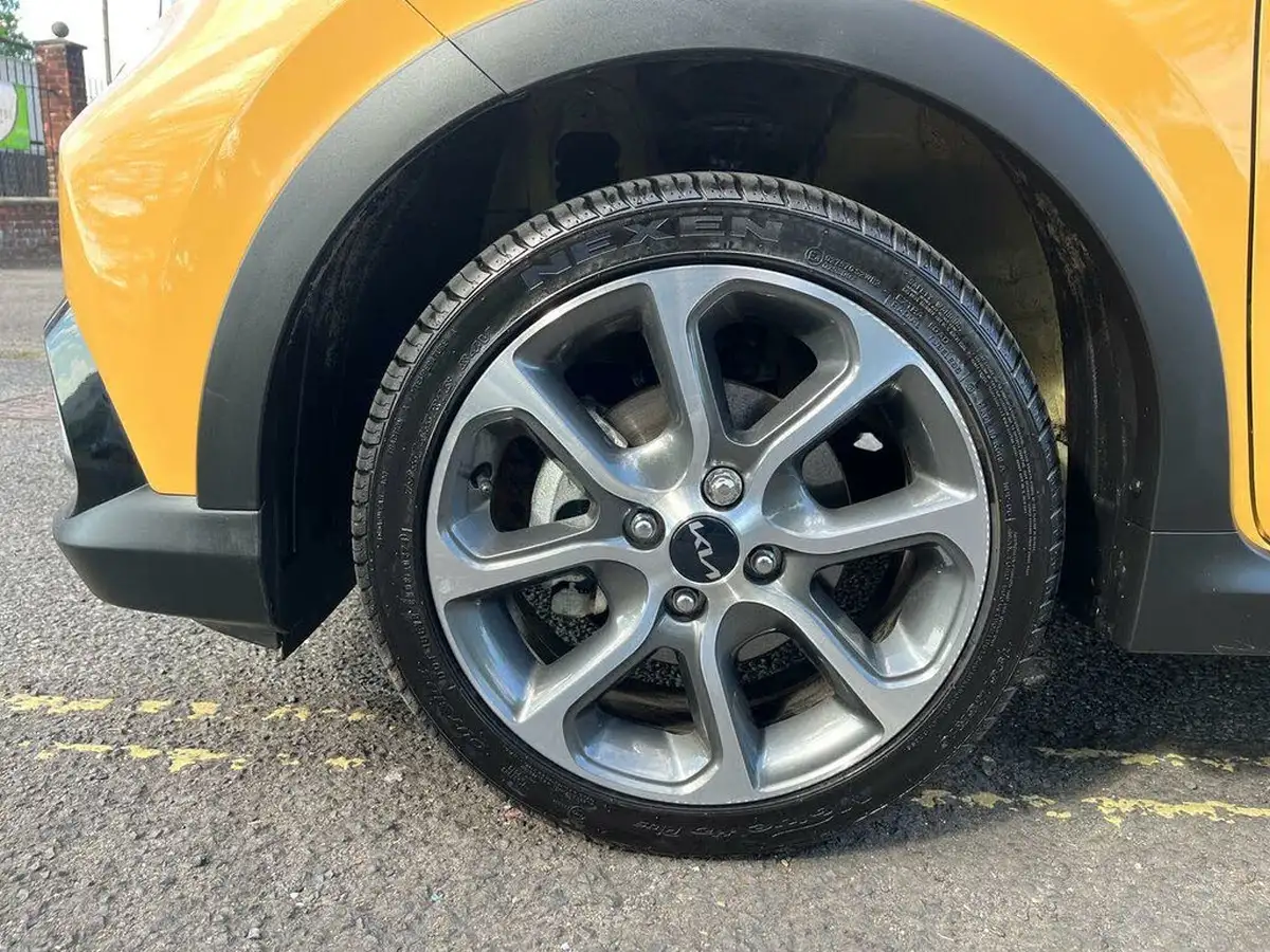 2024-kia-picanto-10-x-line-s-big-4