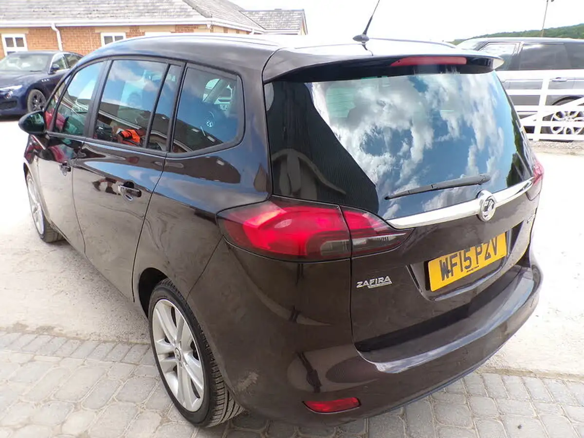 2015-vauxhall-zafira-tourer-14i-16v-turbo-sri-leather-pk-big-6