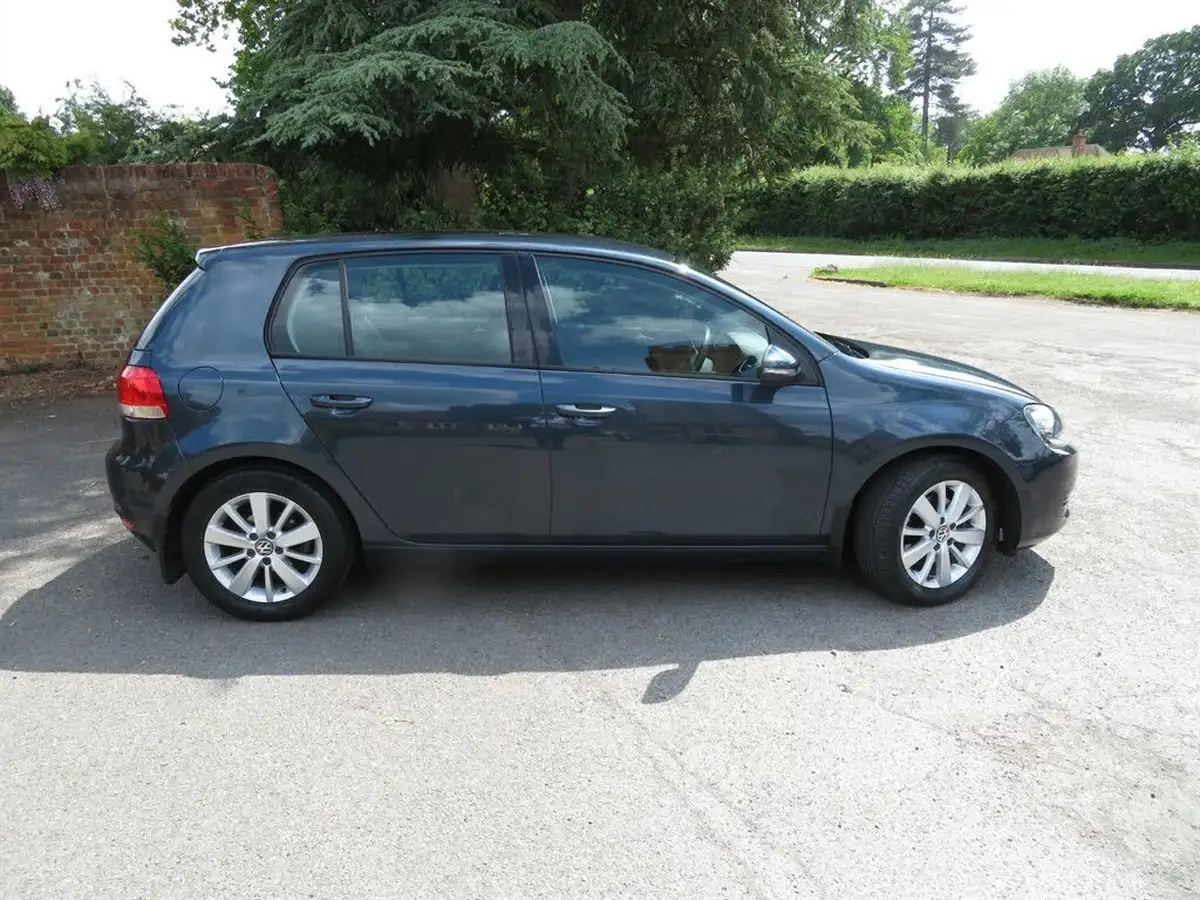 2012-volkswagen-golf-14-match-5d-big-3