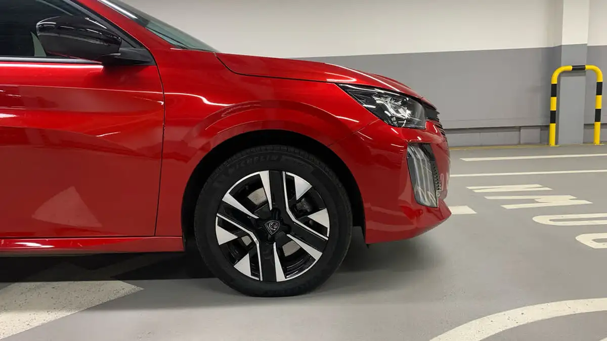 2024-peugeot-208-e-e-style-big-16