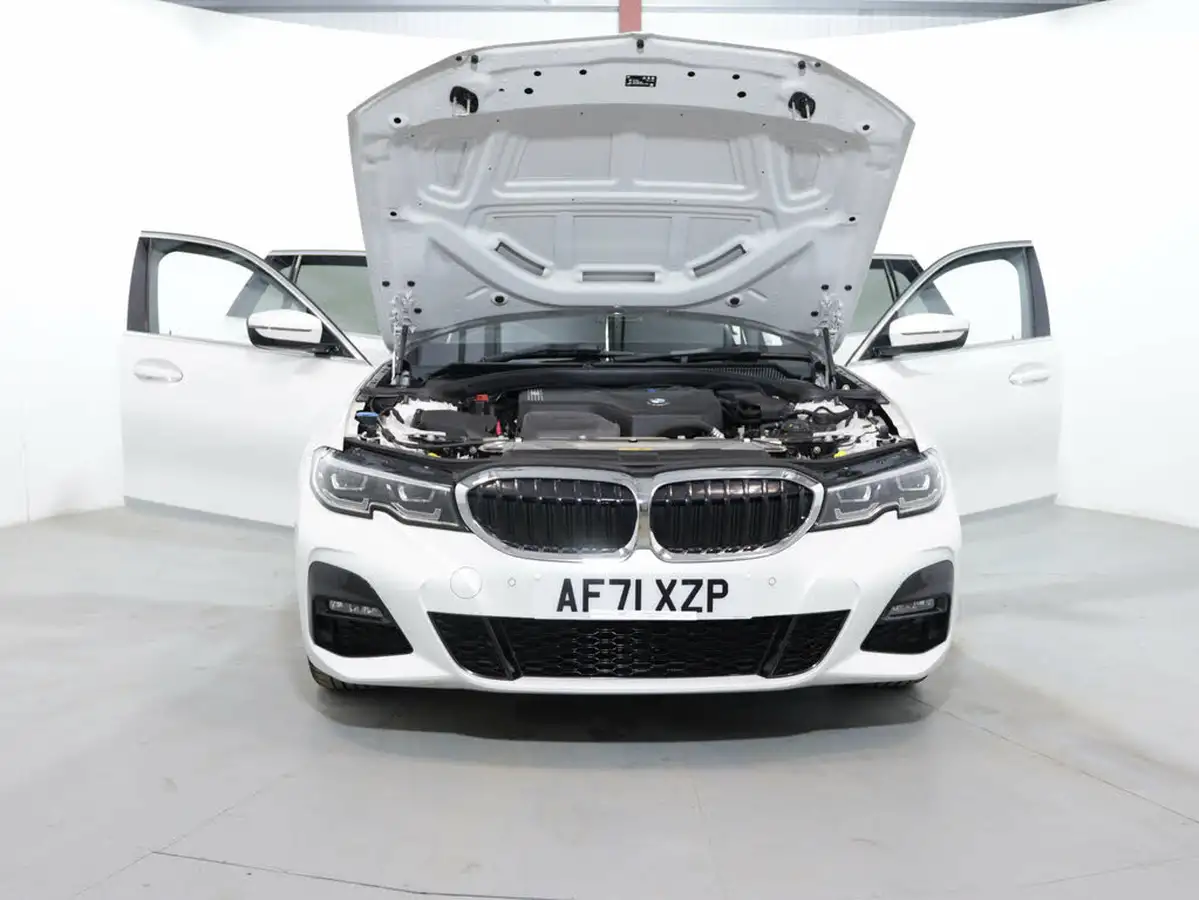 2021-bmw-3-series-20-330e-m-sport-touring-5d-big-53