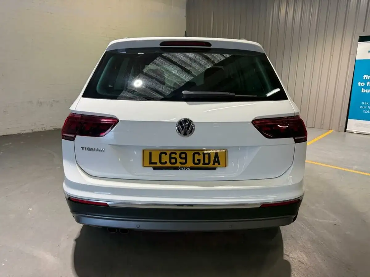 2019-volkswagen-tiguan-15-tsi-sel-big-12