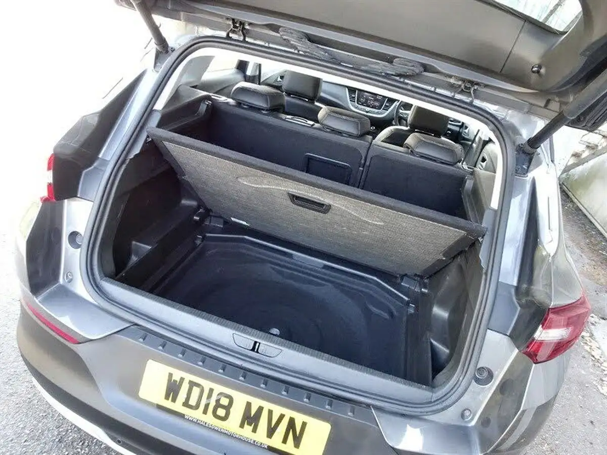 2018-vauxhall-grandland-x-12-sport-nav-130ps-big-19