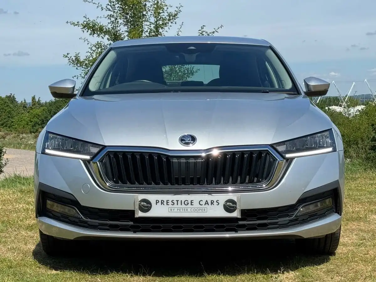 2020-skoda-octavia-15-tsi-se-first-edition-hatchback-big-1