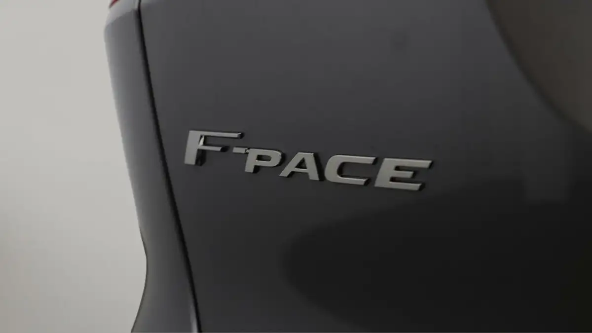 2022-jaguar-f-pace-20-p400e-r-dynamic-se-big-20