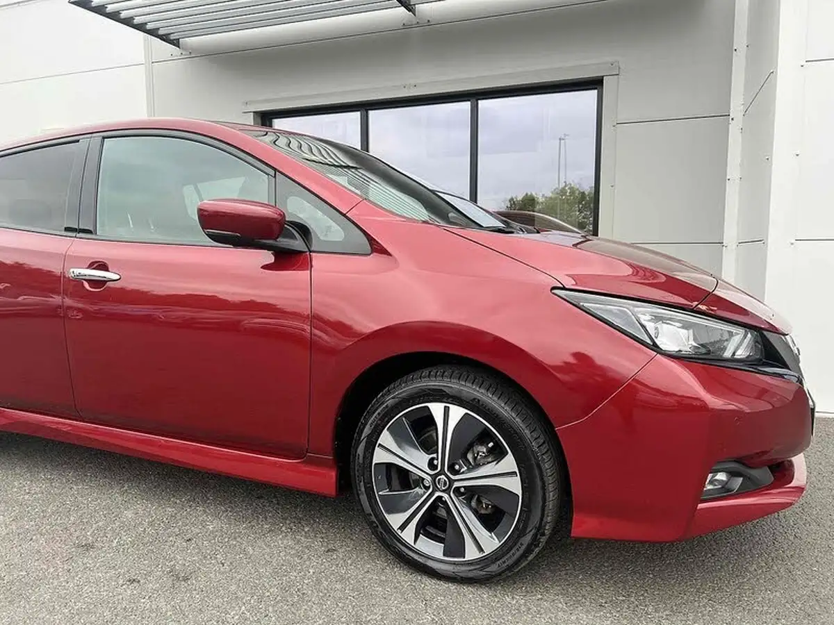 2022-nissan-leaf-e-e-tekna-big-23