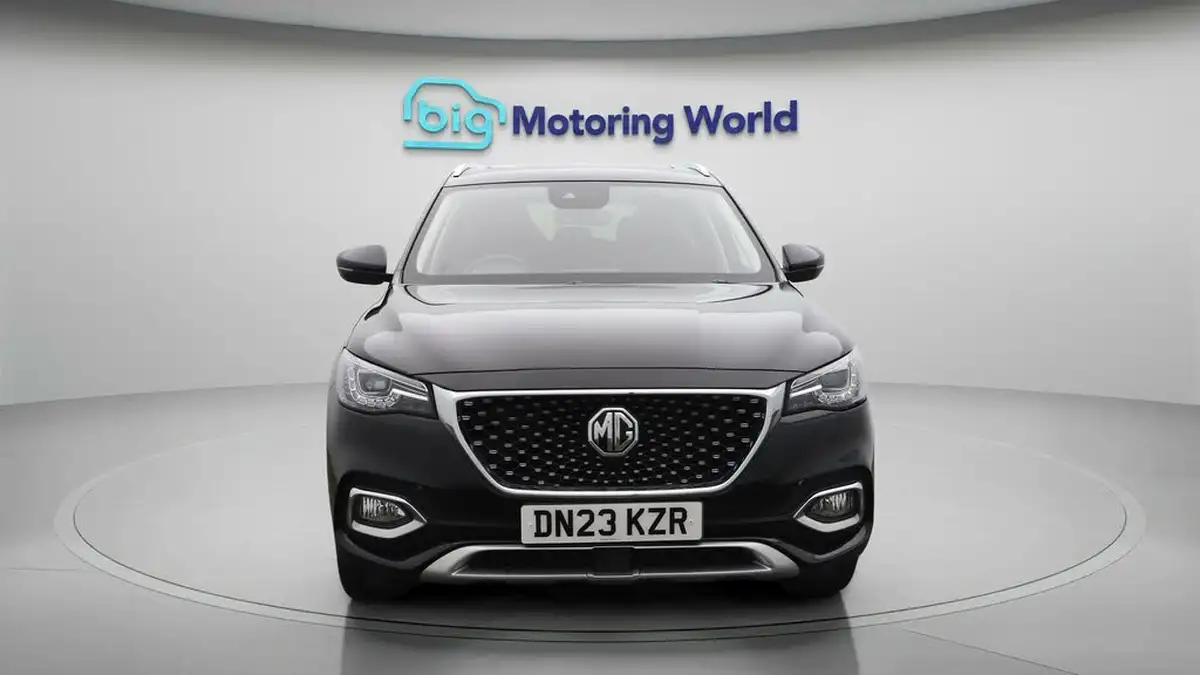 2023-mg-hs-15t-gdi-exclusive-162ps-dct-big-2