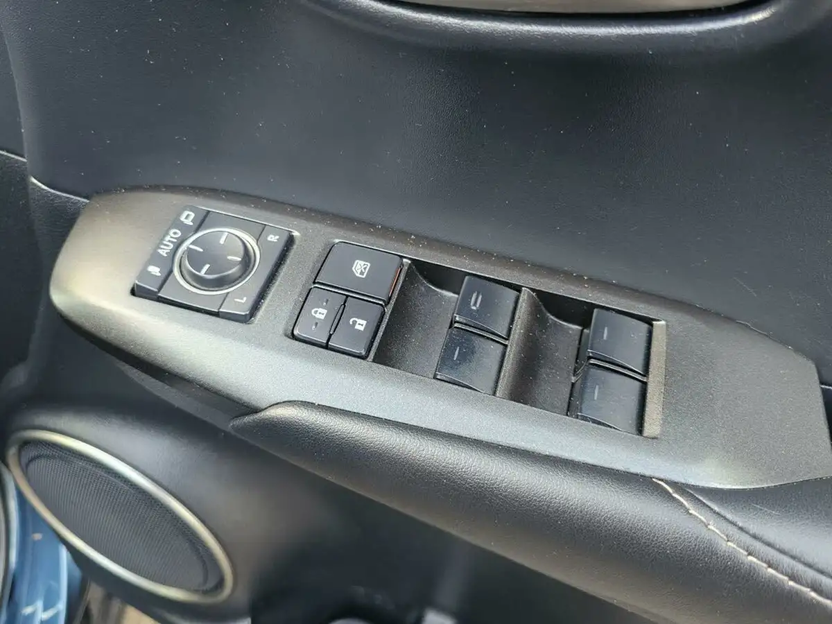 2014-lexus-nx-300h-25-luxury-194bhp-sunroof-big-52