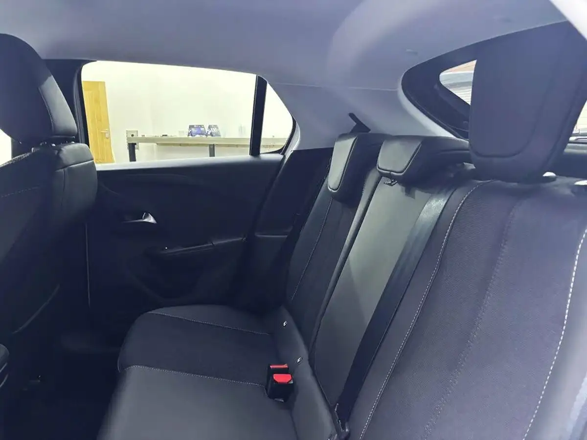 2022-vauxhall-corsa-12i-elite-edition-big-26