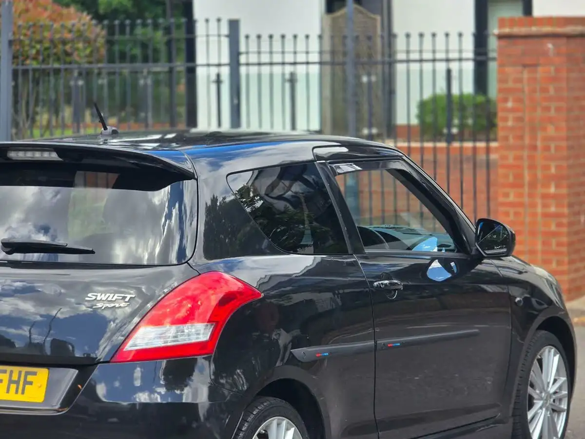2014-suzuki-swift-16-sport-134bhp-3d-big-35