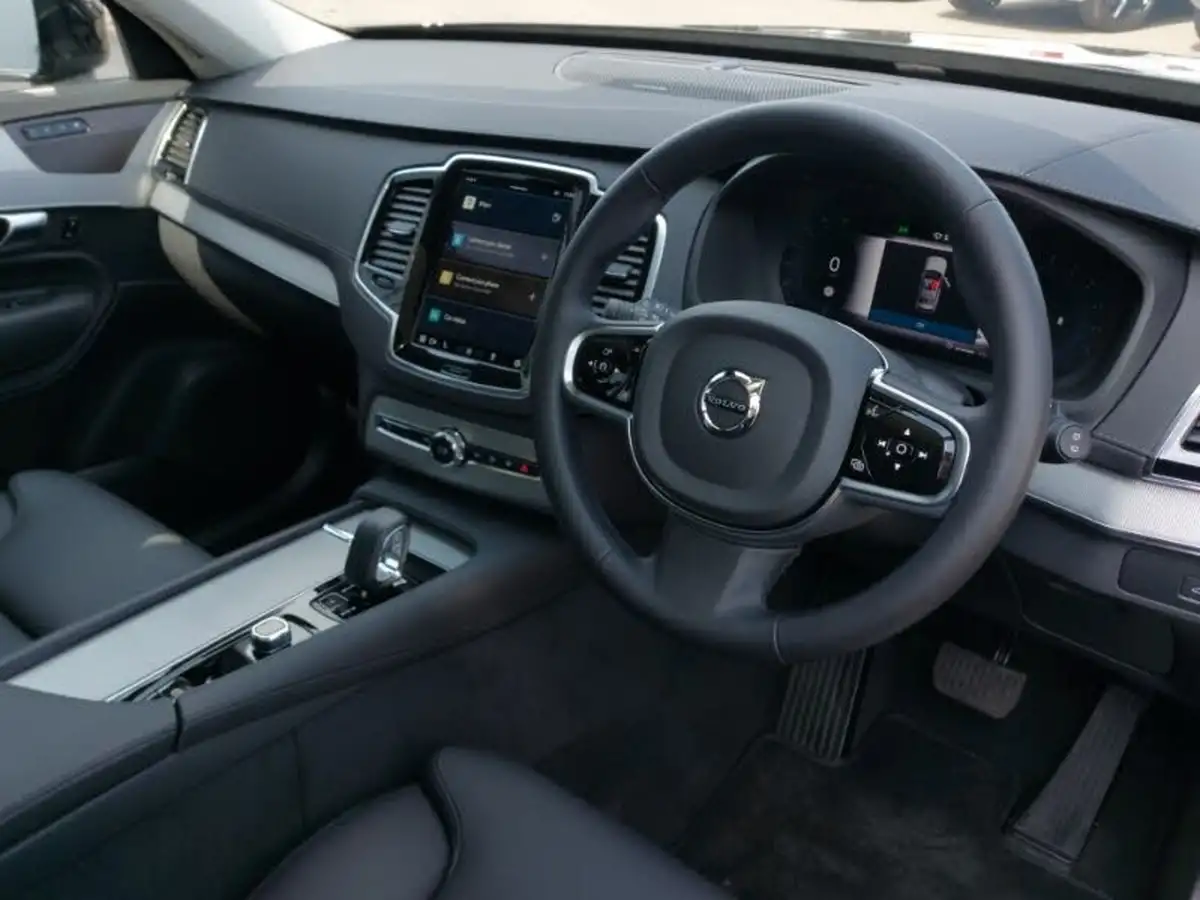 2024-volvo-xc90-20-b5-plus-big-12