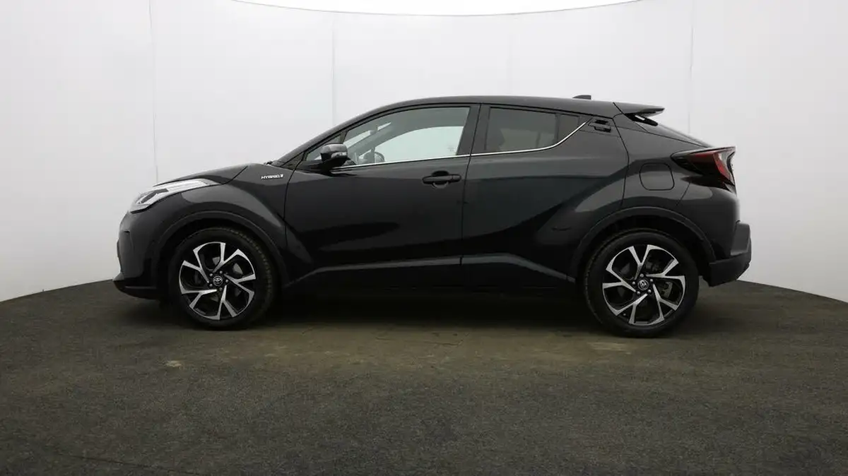 2020-toyota-c-hr-18-vvt-i-design-big-3