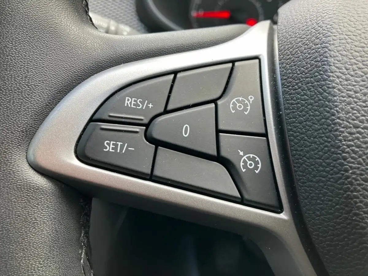 2023-dacia-sandero-10-tce-expression-100bhp-bi-fuel-big-18