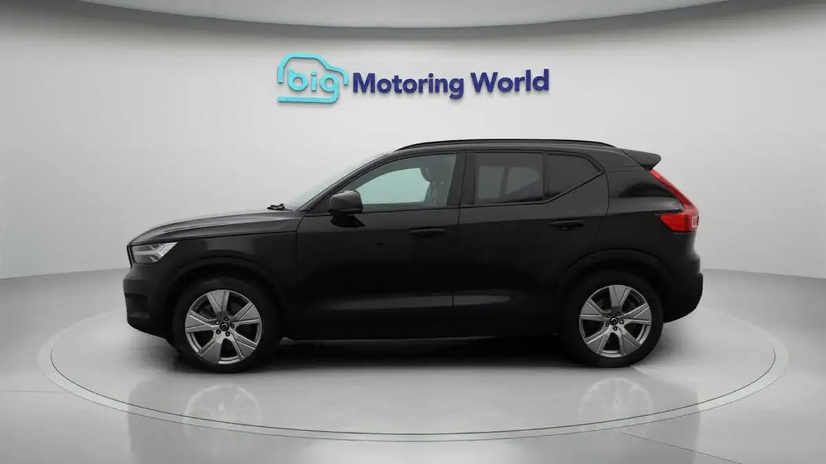 2021-volvo-xc40-e-twin-recharge-big-4