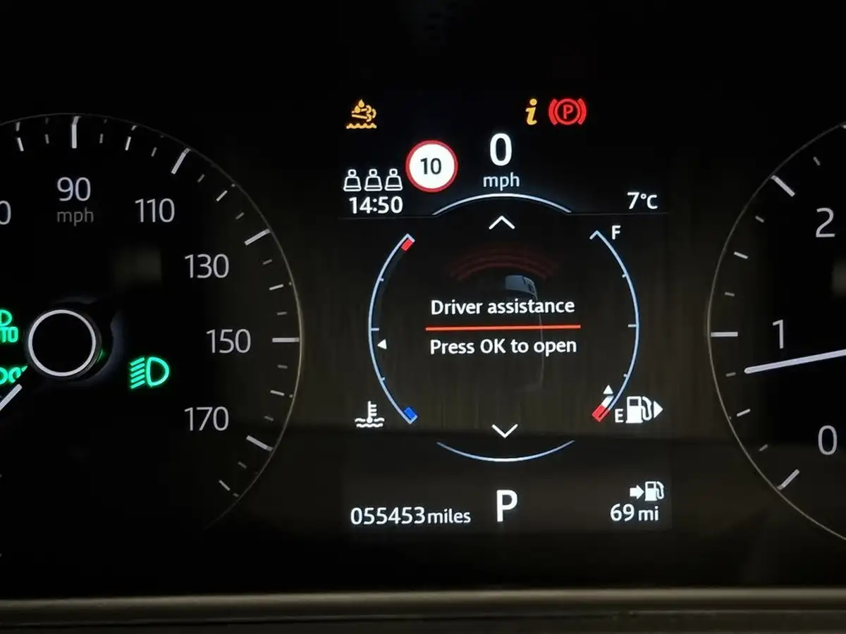 2018-land-rover-range-rover-velar-20-d180-r-dynamic-s-big-31