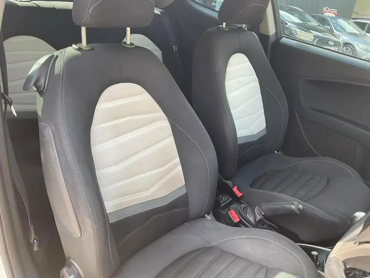 2014-alfa-romeo-mito-13jtdm-2-sprint-big-17
