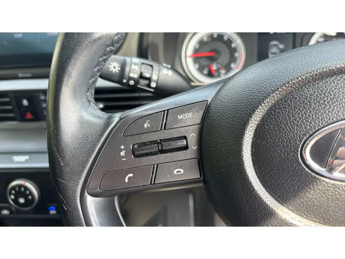 2021-hyundai-i20-10-t-gdi-element-big-21
