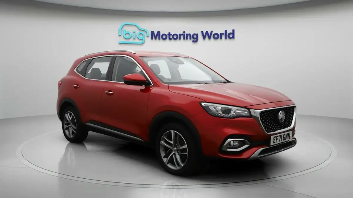 2022-mg-hs-15t-gdi-excite-162ps-big-1