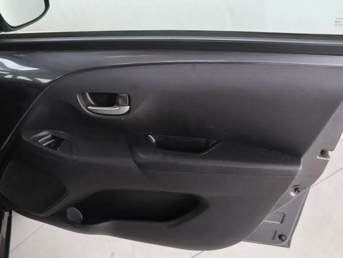 2021-toyota-aygo-10-vvt-i-x-play-tss-big-25