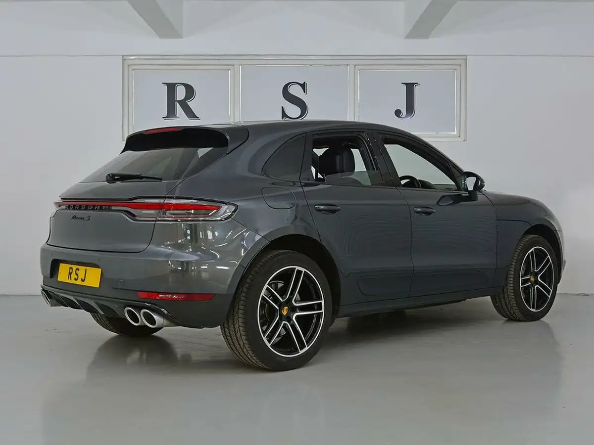 2019-porsche-macan-30-v6-s-big-2