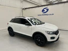 2021-volkswagen-t-roc-15-tsi-black-edition-small-1