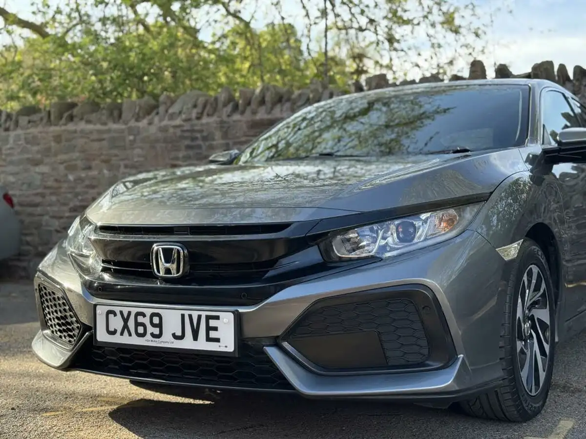 2019-honda-civic-10-vtec-turbo-se-hatchback-5d-big-5