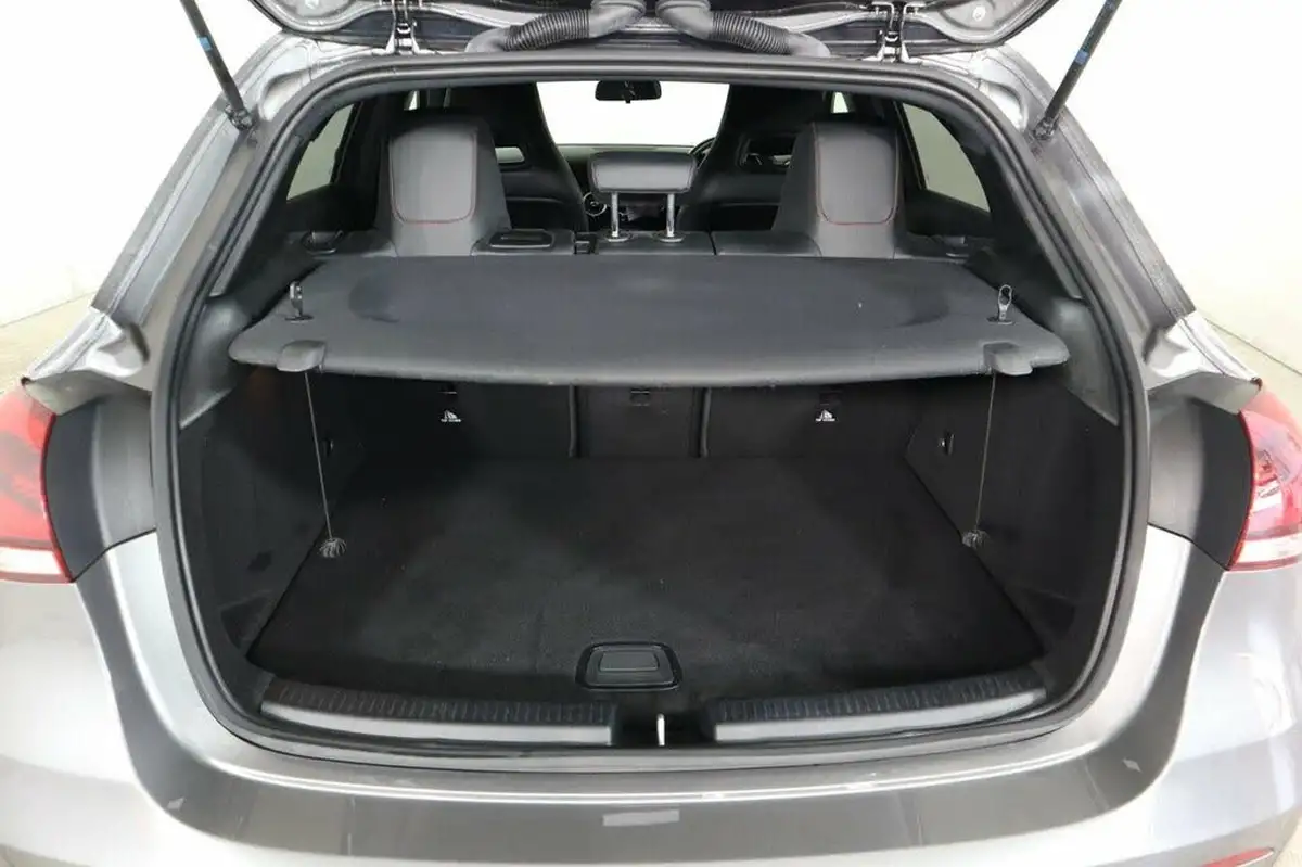 2021-mercedes-benz-a-class-13-a250e-amg-line-hatchback-5d-big-46