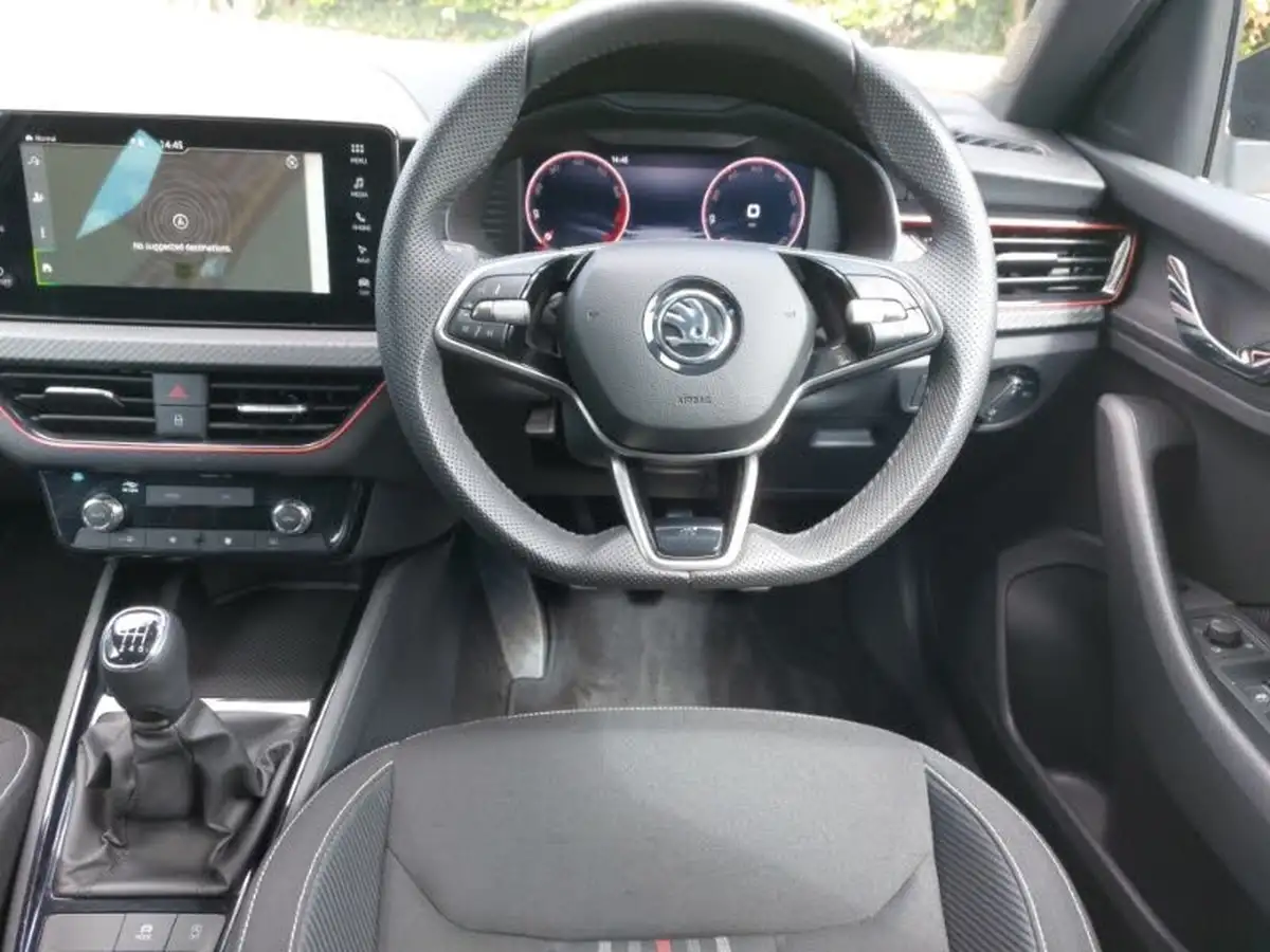 2024-skoda-kamiq-10-tsi-monte-carlo-116ps-big-6