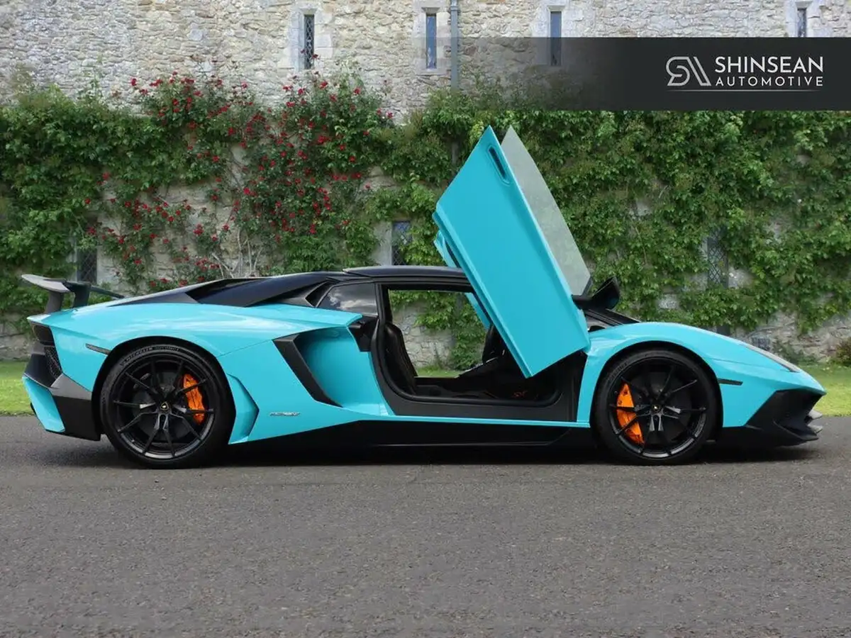 2016-lamborghini-aventador-65-lp-700-4-coupe-big-14
