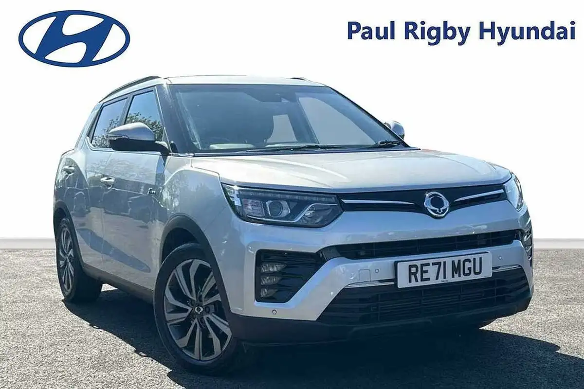 2021-kgm-ssangyong-tivoli-15-ultimate-auto-big-0
