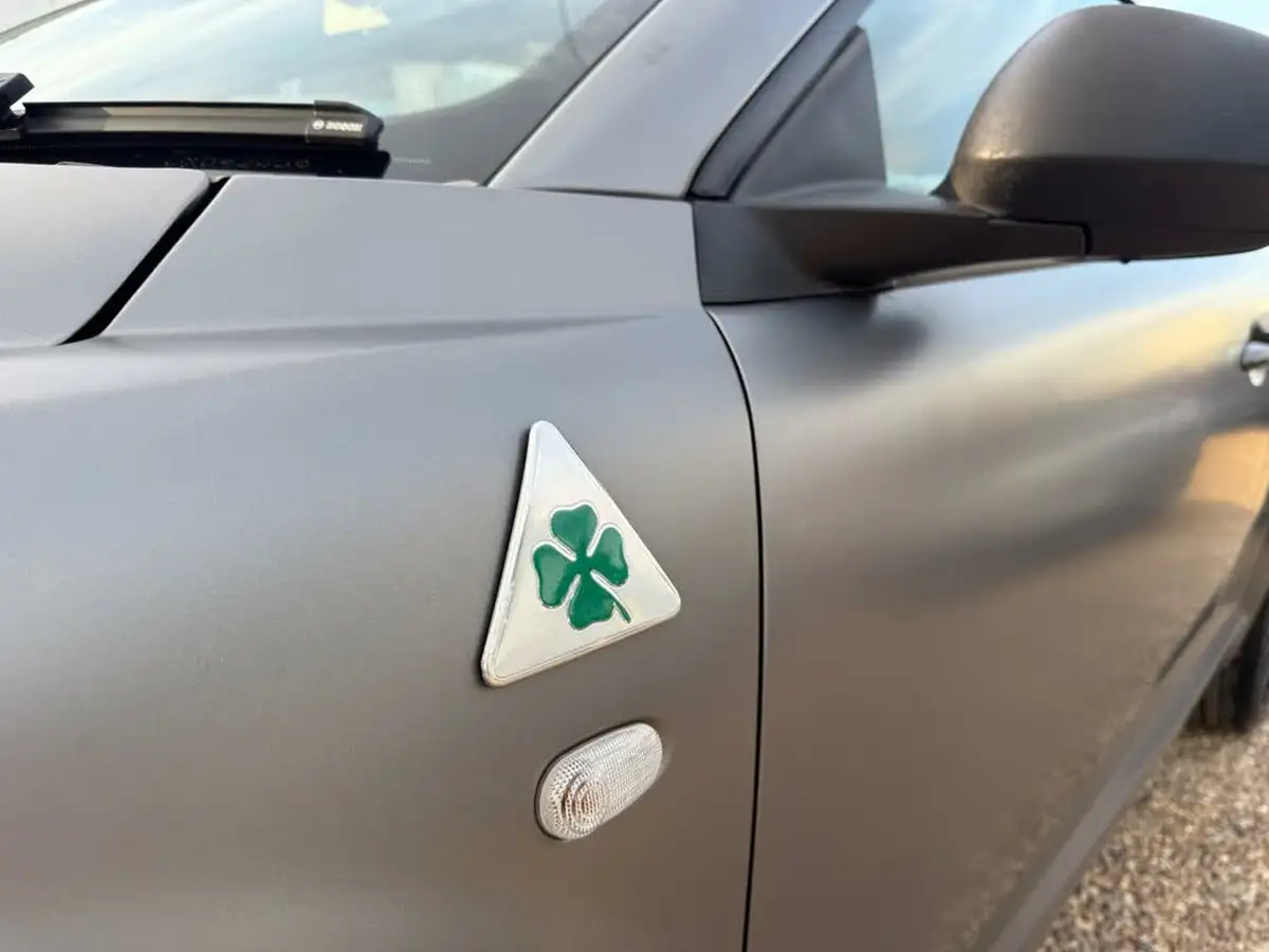 2015-alfa-romeo-mito-14-quadrifoglio-verde-big-16