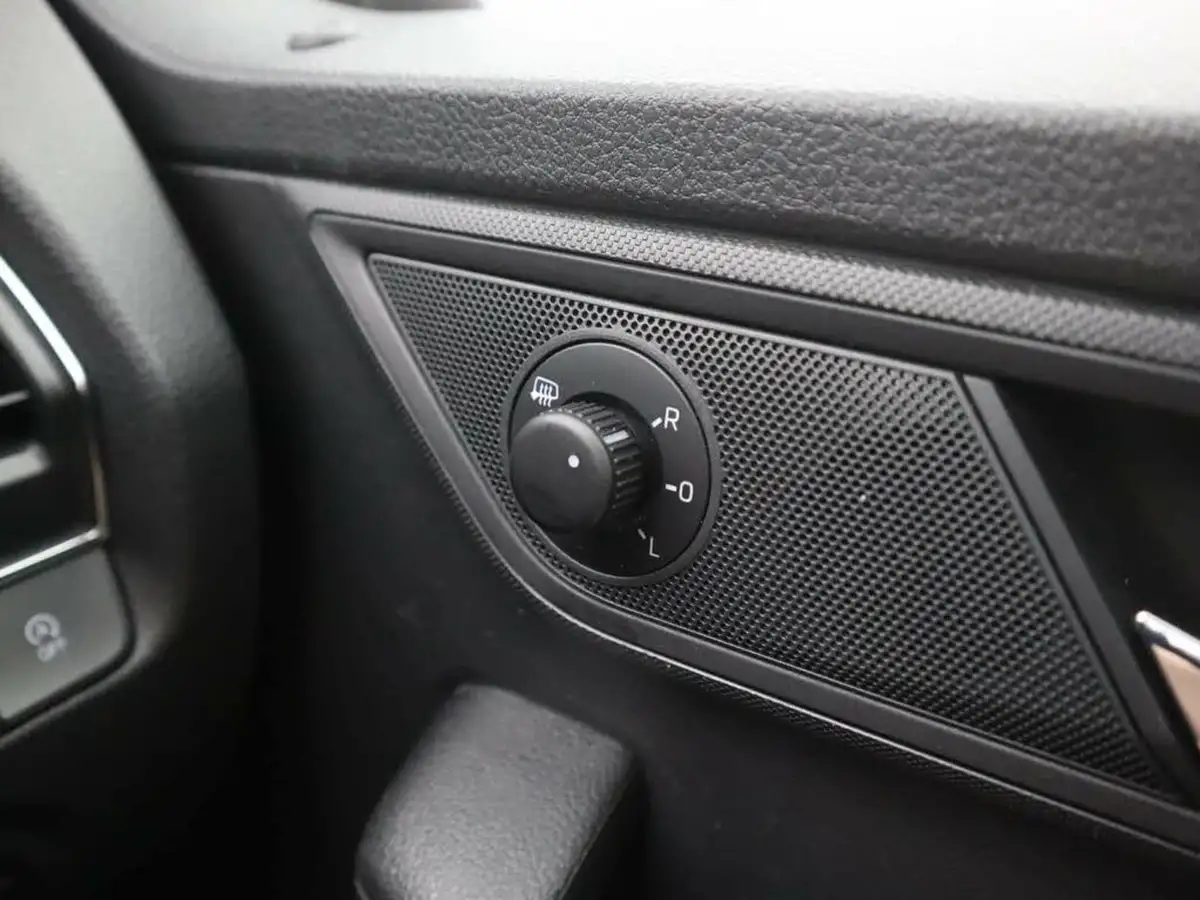 2021-skoda-fabia-10-tsi-colour-edition-95ps-big-35