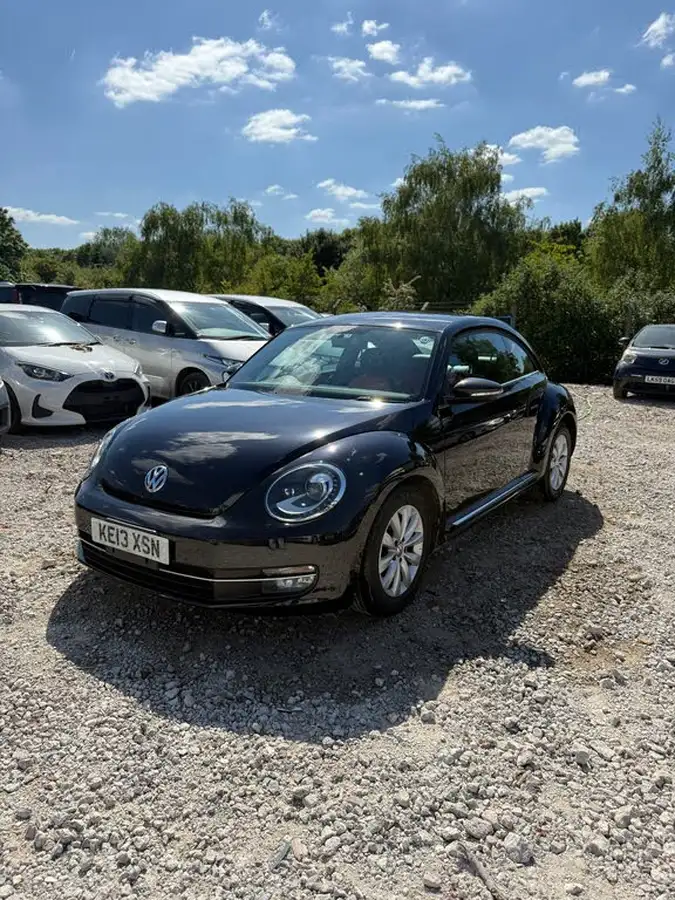 2013-volkswagen-beetle-big-4